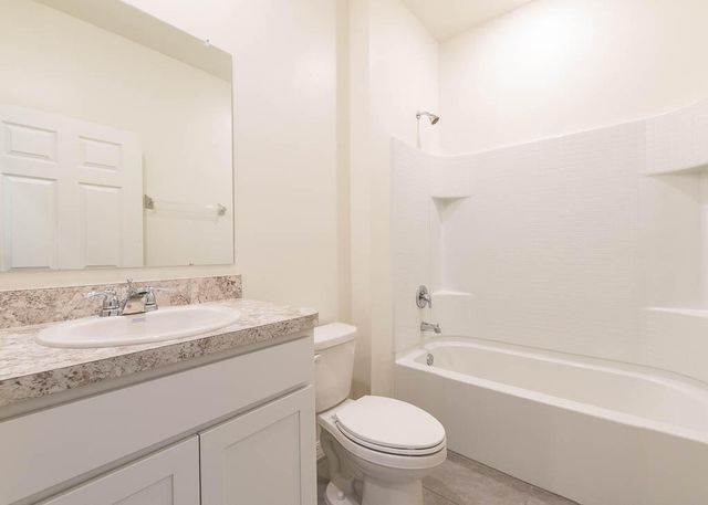 1863 FARMHOUSE Road SE, Palm Bay, FL 32909