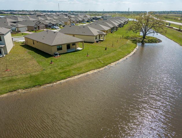 1863 FARMHOUSE Road SE, Palm Bay, FL 32909
