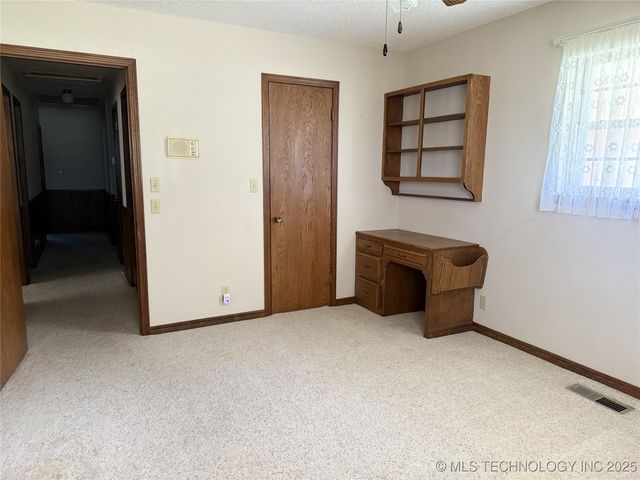 2011 W 1st, Sulphur, OK 73086