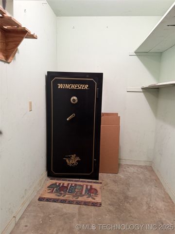 2011 W 1st, Sulphur, OK 73086