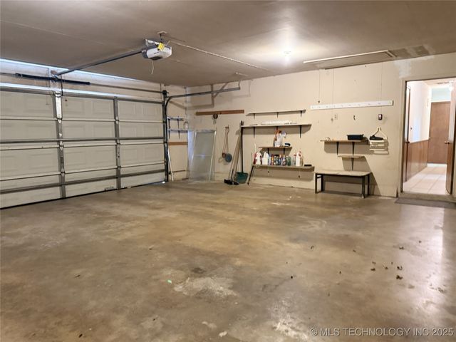 2011 W 1st, Sulphur, OK 73086