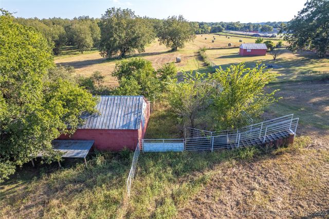 2011 W 1st, Sulphur, OK 73086