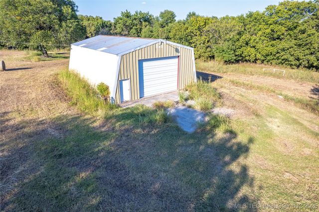 2011 W 1st, Sulphur, OK 73086