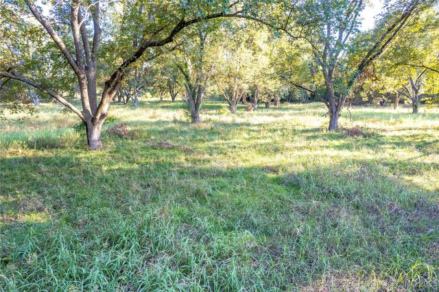 2011 W 1st, Sulphur, OK 73086