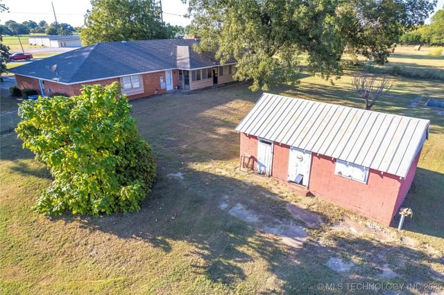 2011 W 1st, Sulphur, OK 73086