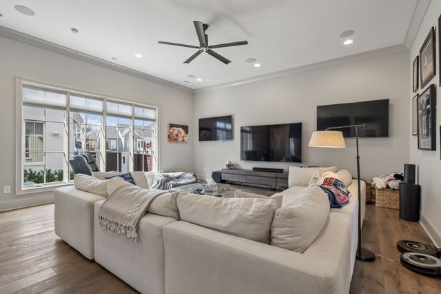349 Stephens Valley Blvd, Nashville, TN 37221