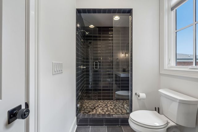 349 Stephens Valley Blvd, Nashville, TN 37221