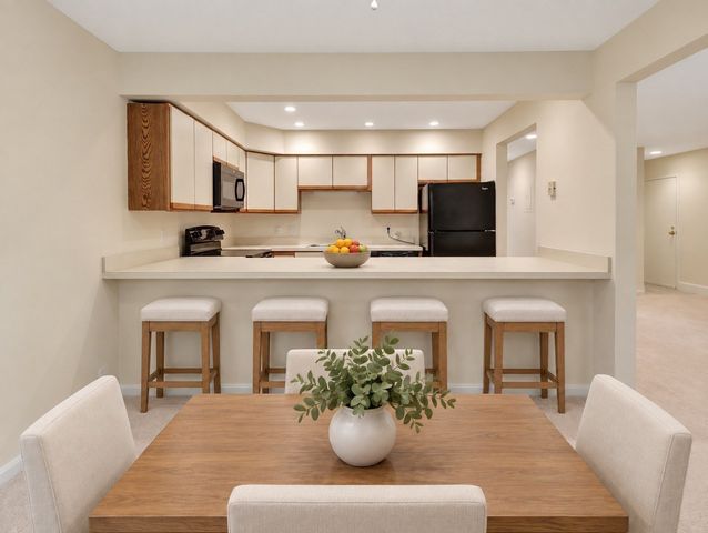 2406 Hockley Drive 2406, Hingham, MA 02043
