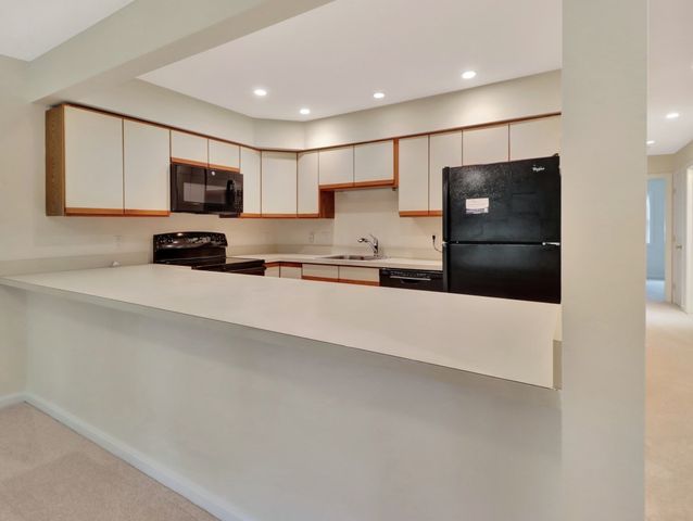 2406 Hockley Drive 2406, Hingham, MA 02043