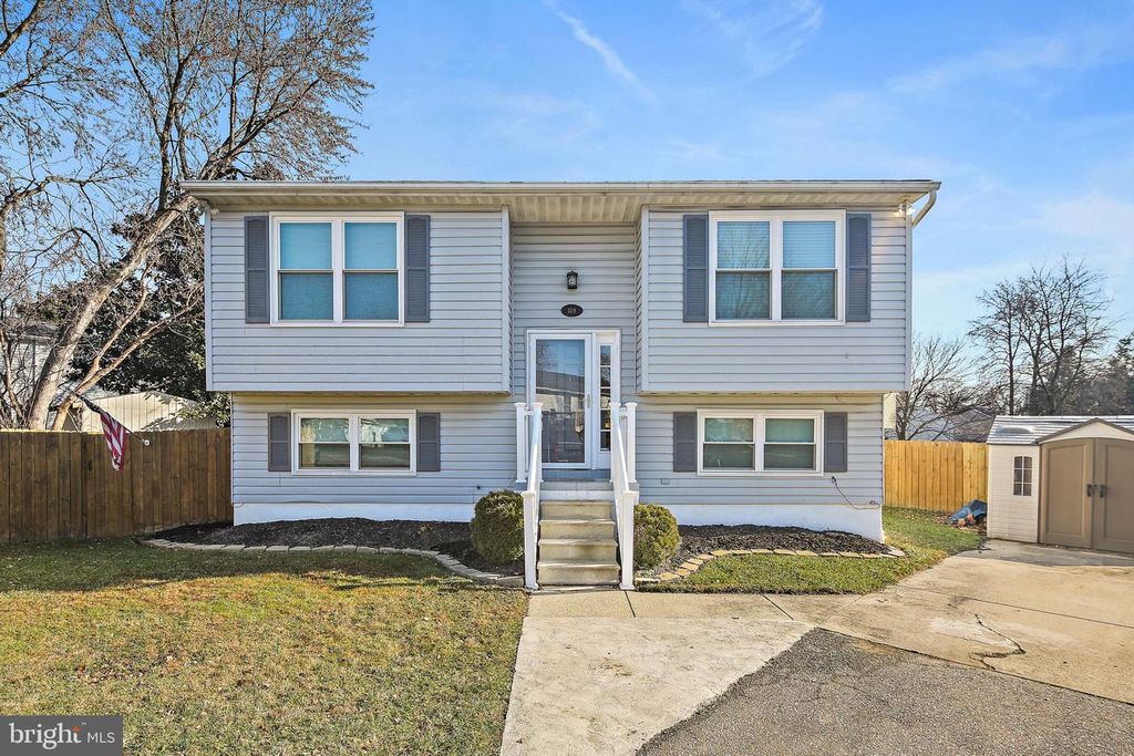 109 WESTFIELD RD, Glen Burnie, MD 21060