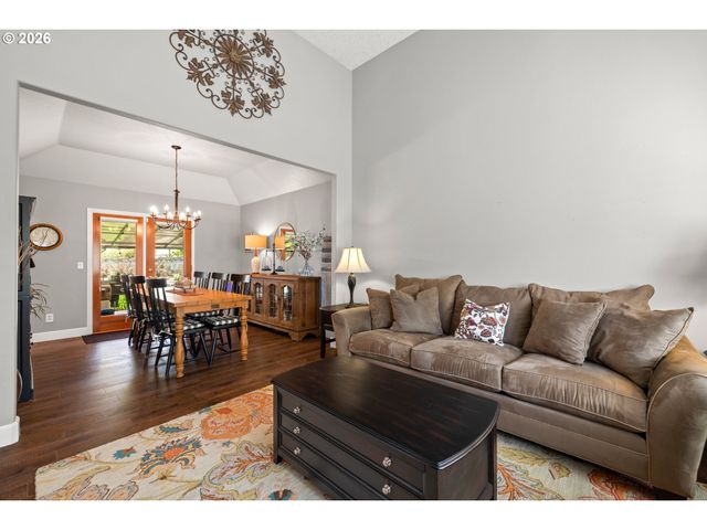 4549 Se 10TH Ter, Gresham, OR 97080
