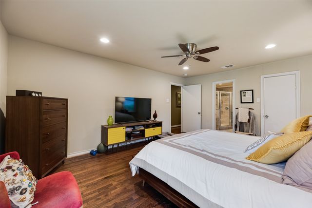 10035 Woodgrove Drive, Dallas, TX 75218