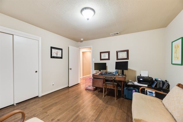 10035 Woodgrove Drive, Dallas, TX 75218