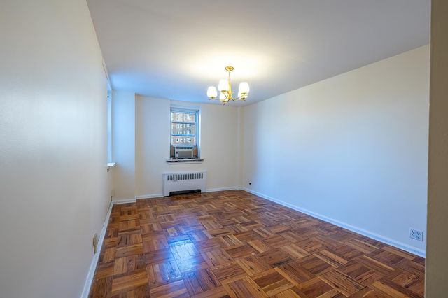 60 Knolls Cres Apt 4H, New York City, NY 10463
