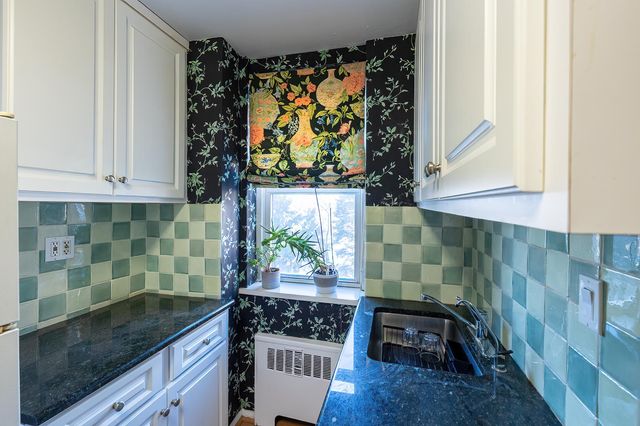 60 Knolls Cres Apt 4H, New York City, NY 10463