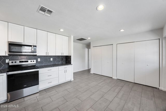 3920 W Bethany Home Road, Phoenix, AZ 85019