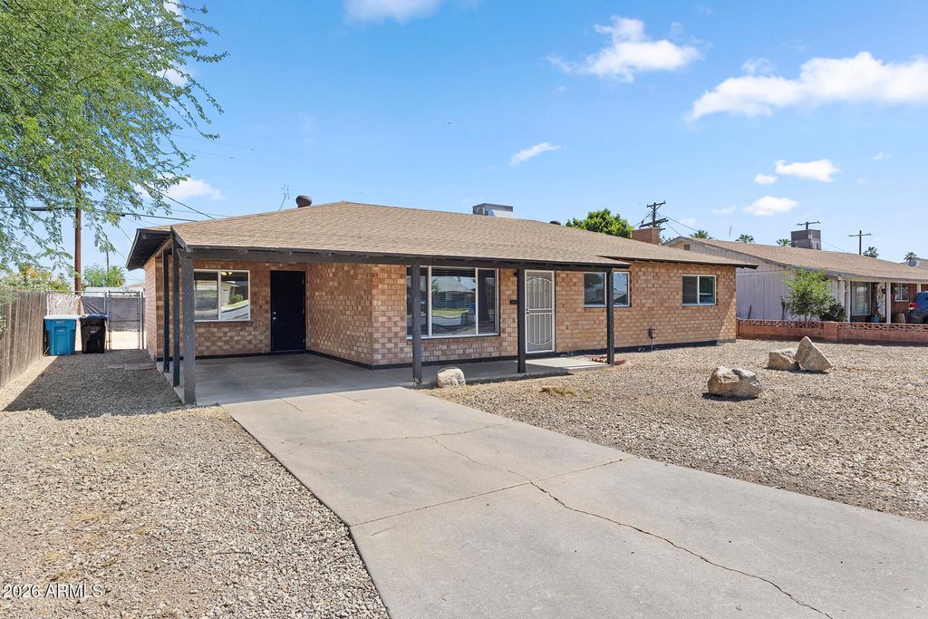 3920 W Bethany Home Road, Phoenix, AZ 85019