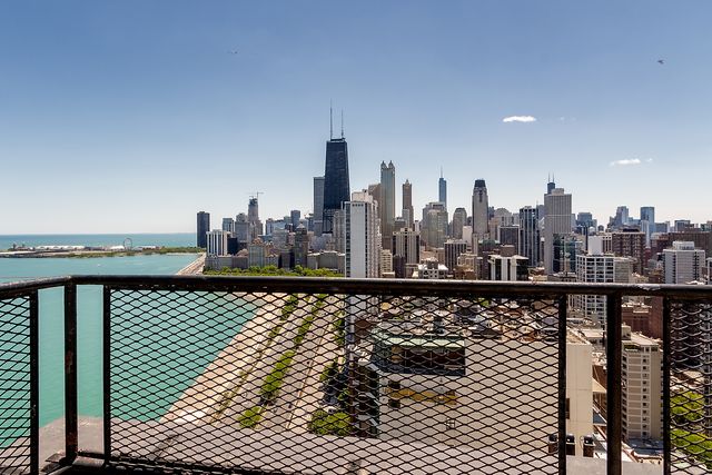 1440 N Lake Shore Drive 35A, Chicago, IL 60610