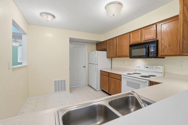 5344 Millstone Court, 8G, Taylor Mill, KY 41015