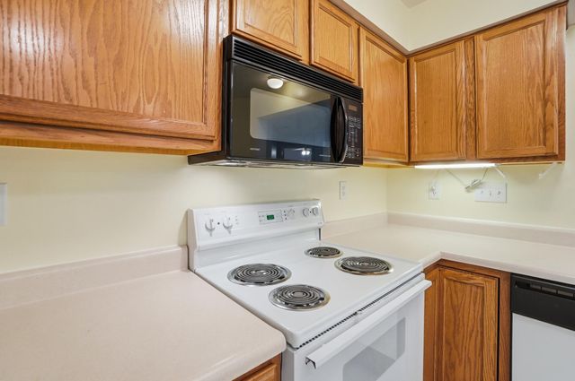 5344 Millstone Court, 8G, Taylor Mill, KY 41015