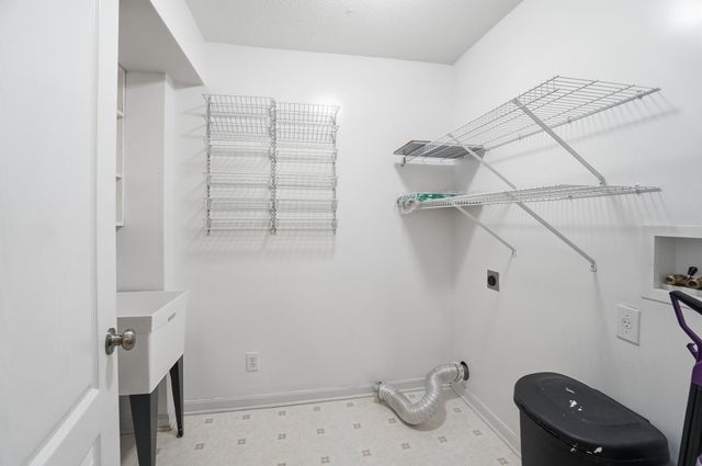 5344 Millstone Court, 8G, Taylor Mill, KY 41015