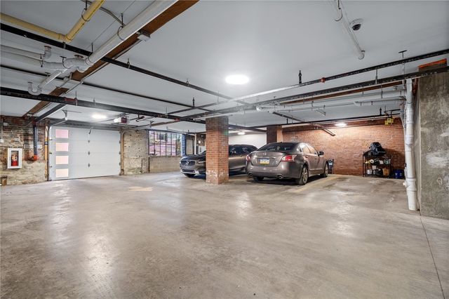 622 Gross St 106, Bloomfield, PA 15224