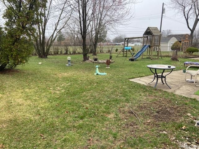 29531 Eiffel Avenue, Warren, MI 48088