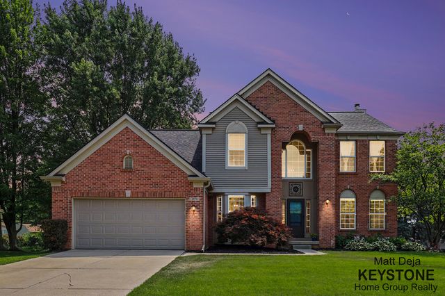 3870 Windwood Drive Ne, Plainfield Twp, MI 49341