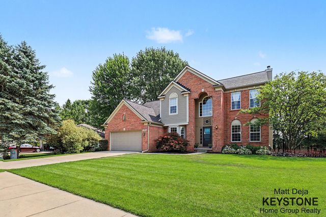 3870 Windwood Drive Ne, Plainfield Twp, MI 49341