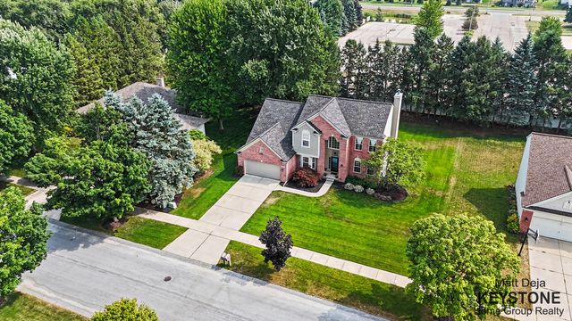3870 Windwood Drive Ne, Plainfield Twp, MI 49341