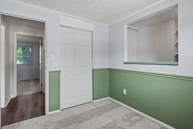 3851 Farm Brook Lane, Columbus, OH 43204