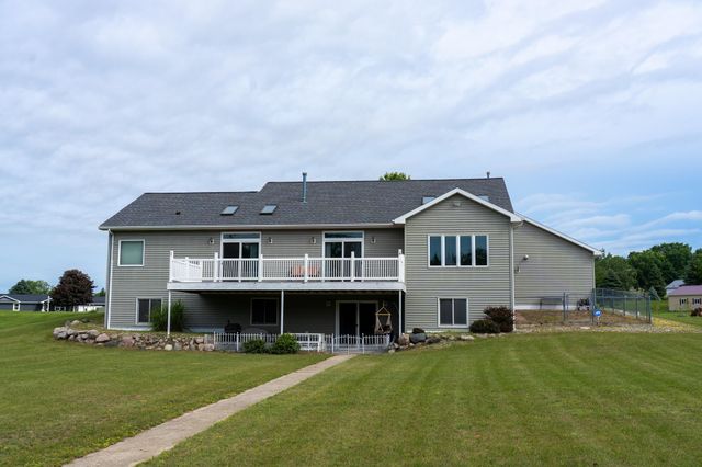 1081 Bundy Drive, Broomfield Twp, MI 48893