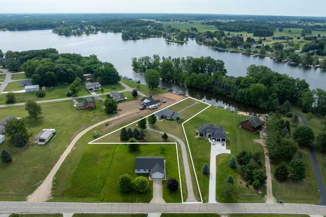 1081 Bundy Drive, Broomfield Twp, MI 48893