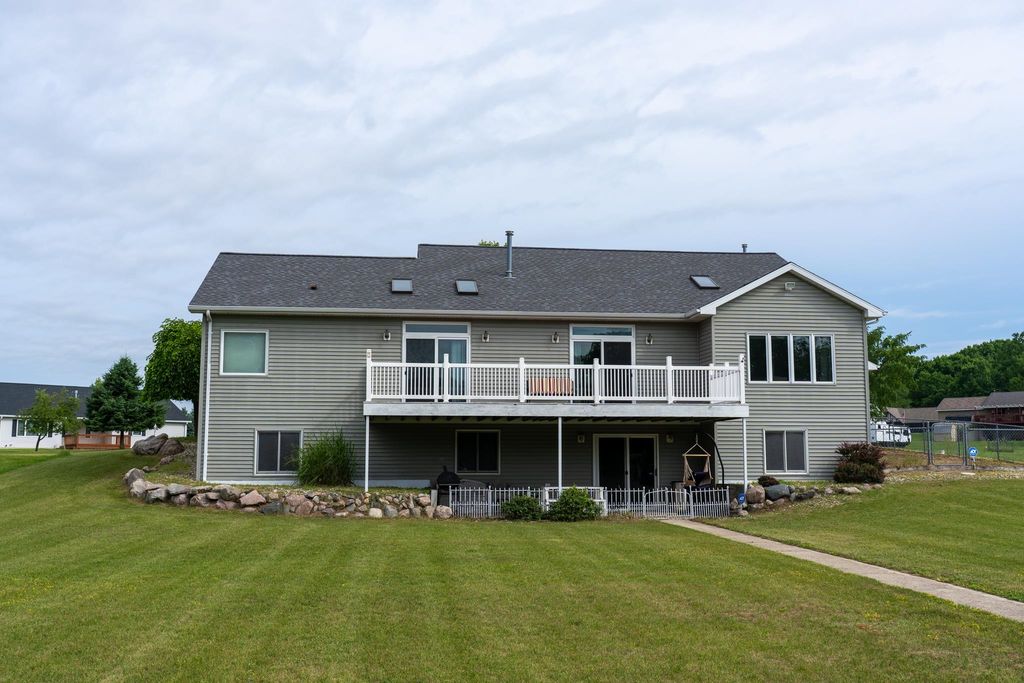 1081 Bundy Drive, Broomfield Twp, MI 48893