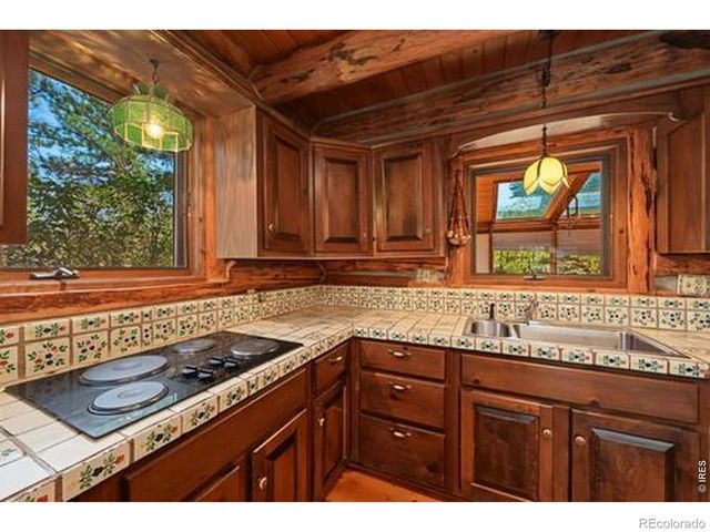 788 Pioneer Road, Lyons, CO 80540