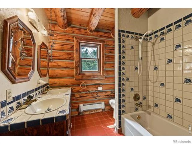 788 Pioneer Road, Lyons, CO 80540