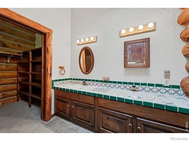 788 Pioneer Road, Lyons, CO 80540