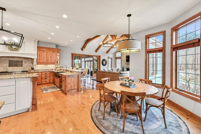 12939 N Cobblestone COURT, Mequon, WI 53097