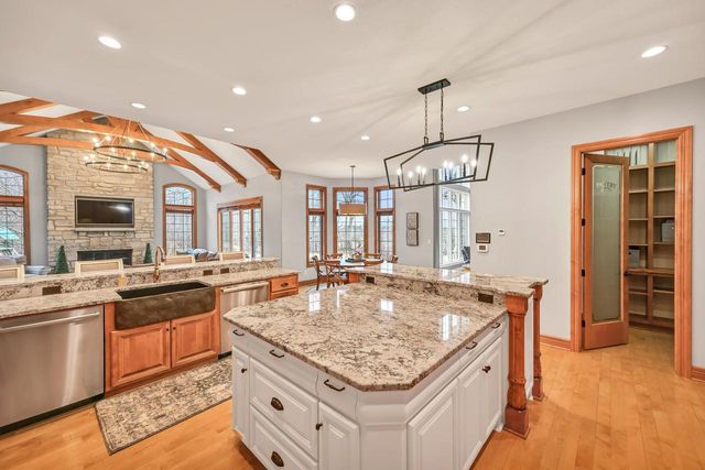 12939 N Cobblestone COURT, Mequon, WI 53097