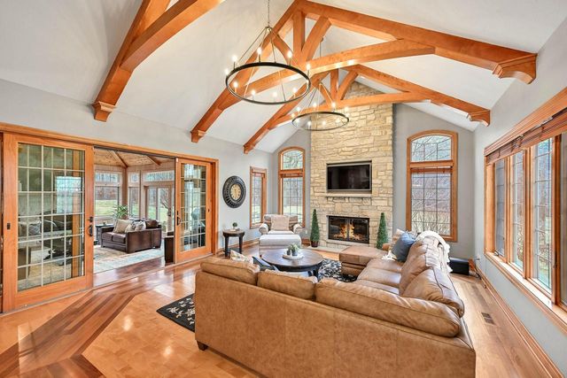 12939 N Cobblestone COURT, Mequon, WI 53097