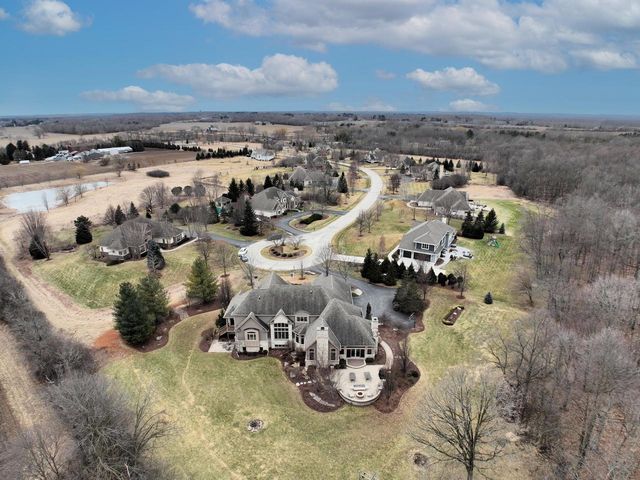 12939 N Cobblestone COURT, Mequon, WI 53097