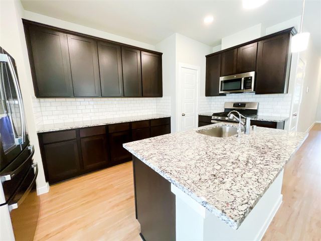 8623 Oceanmist Cove Drive, Cypress, TX 77433