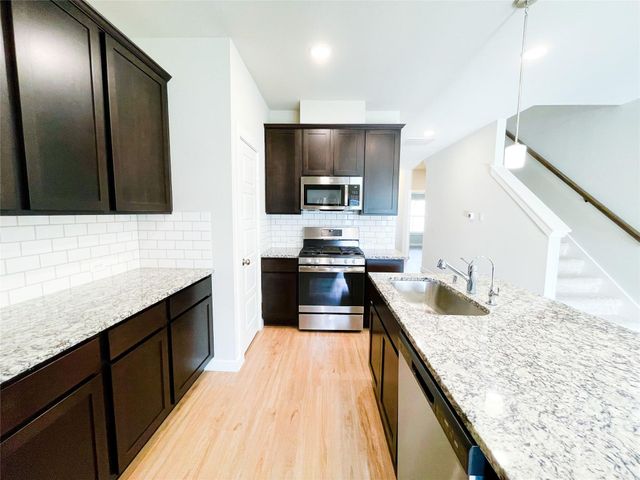 8623 Oceanmist Cove Drive, Cypress, TX 77433