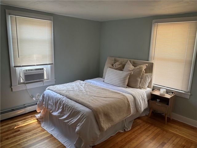10 Robinson Street A, Narragansett, RI 02882