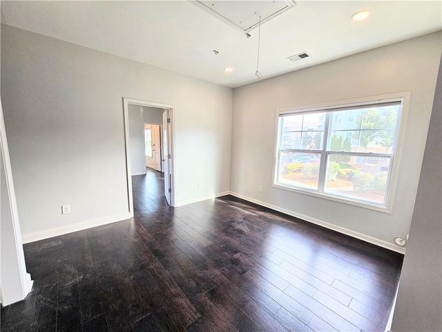 821 Westmoreland NW Circle, Atlanta, GA 30318