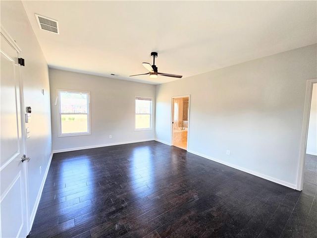 821 Westmoreland NW Circle, Atlanta, GA 30318