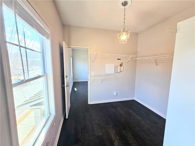 821 Westmoreland NW Circle, Atlanta, GA 30318