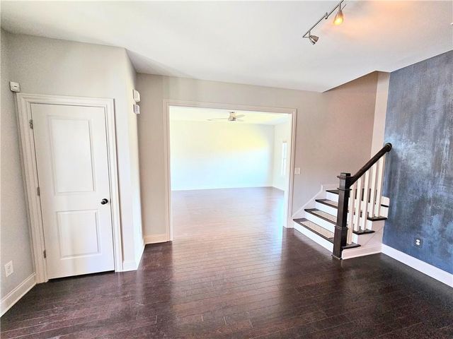 821 Westmoreland NW Circle, Atlanta, GA 30318