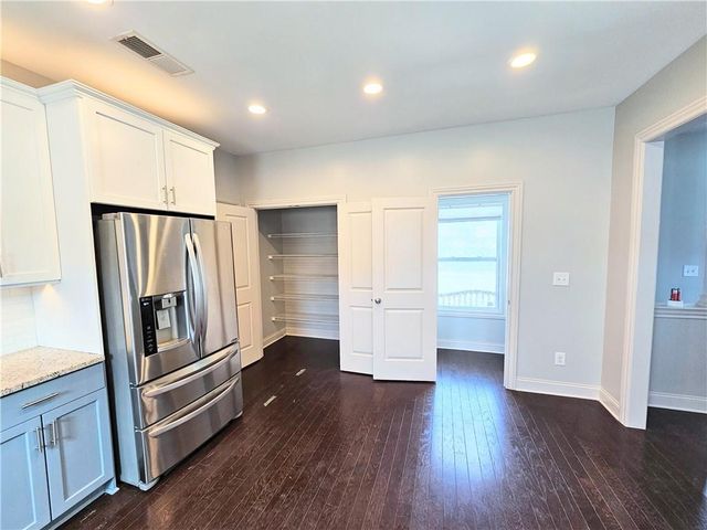 821 Westmoreland NW Circle, Atlanta, GA 30318