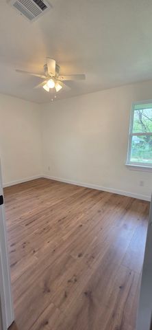 2814 Housley, Dallas, TX 75228